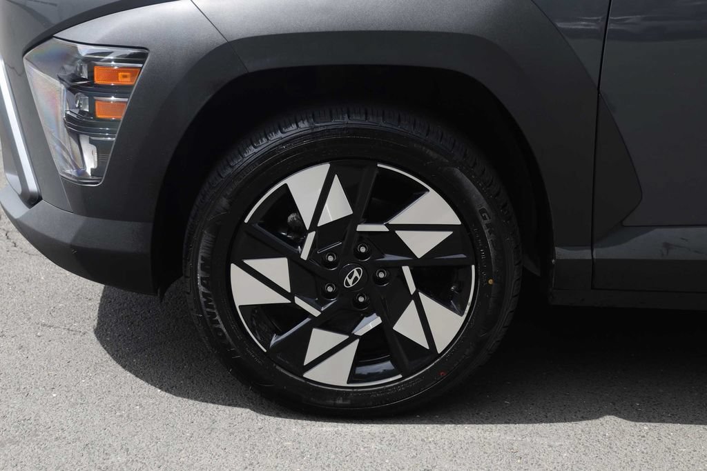 Used 2024 Hyundai Kona SEL AWD/4WD image 13