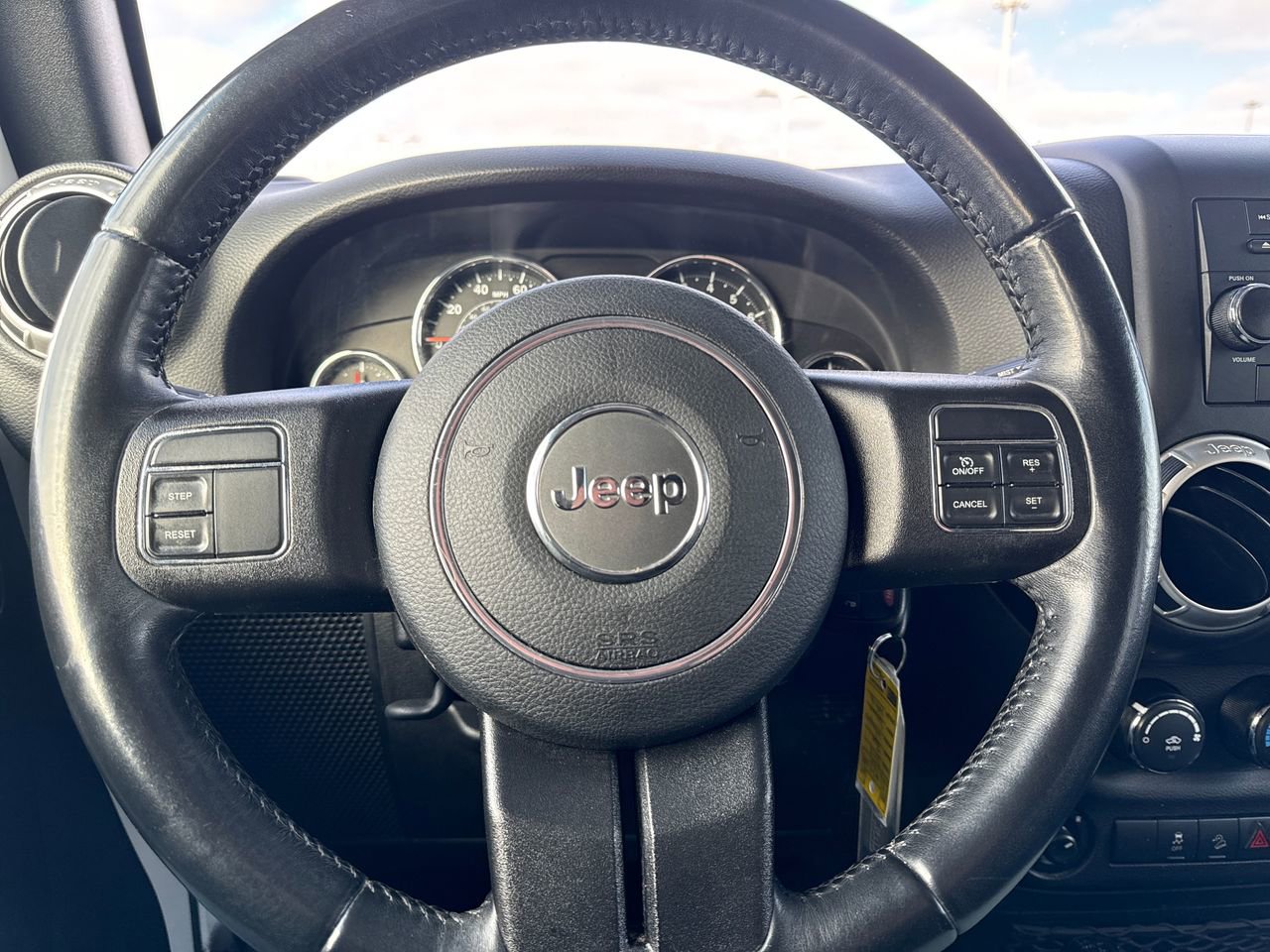 Used 2018 Jeep Wrangler Unlimited Sahara image 19