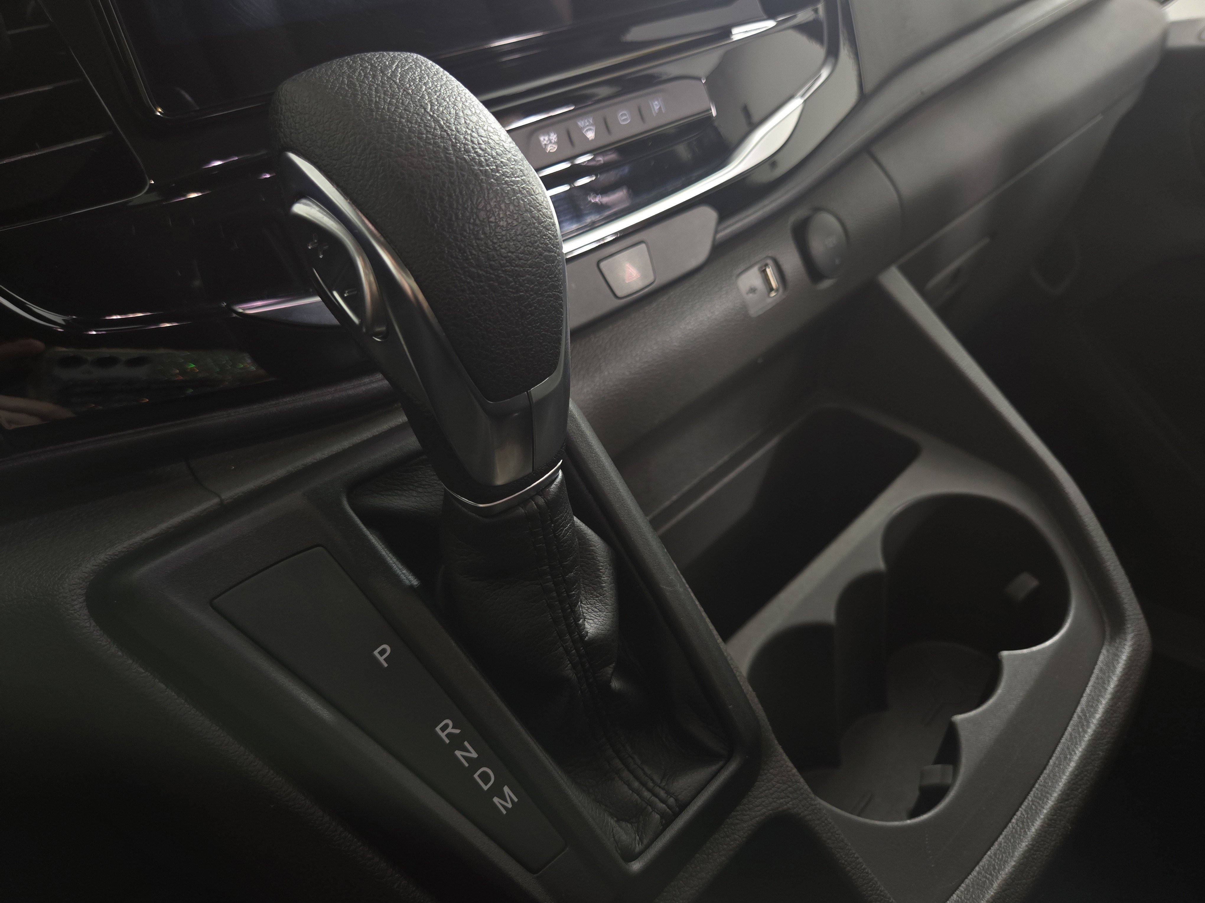 Used 2024 Ford Transit 350 XLT image 24