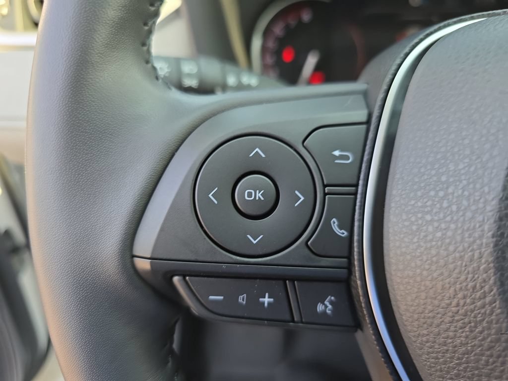 Used 2019 Toyota RAV4 Limited AWD/4WD image 19