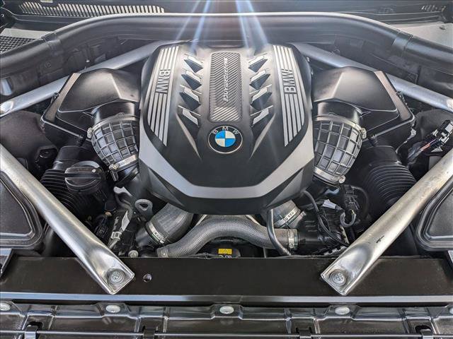 Used 2022 BMW X7 M50i w/ Executive Package AWD/4WD image 25