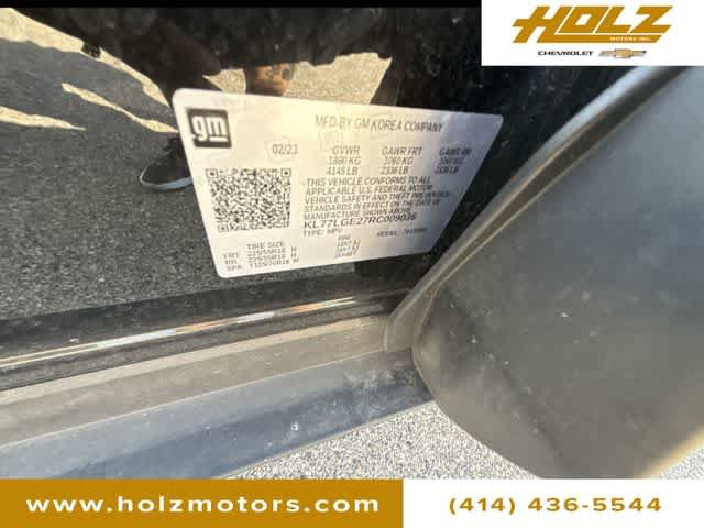 Certified 2024 Chevrolet Trax RS w/ Driver Confidence Package FWD image 30