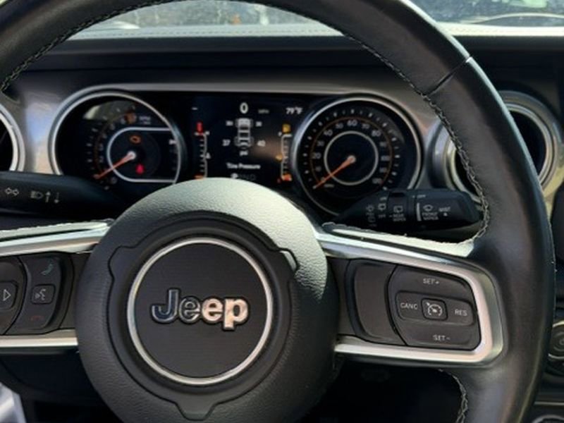 Used 2018 Jeep Wrangler Unlimited Sahara w/ Cold Weather Group image 30