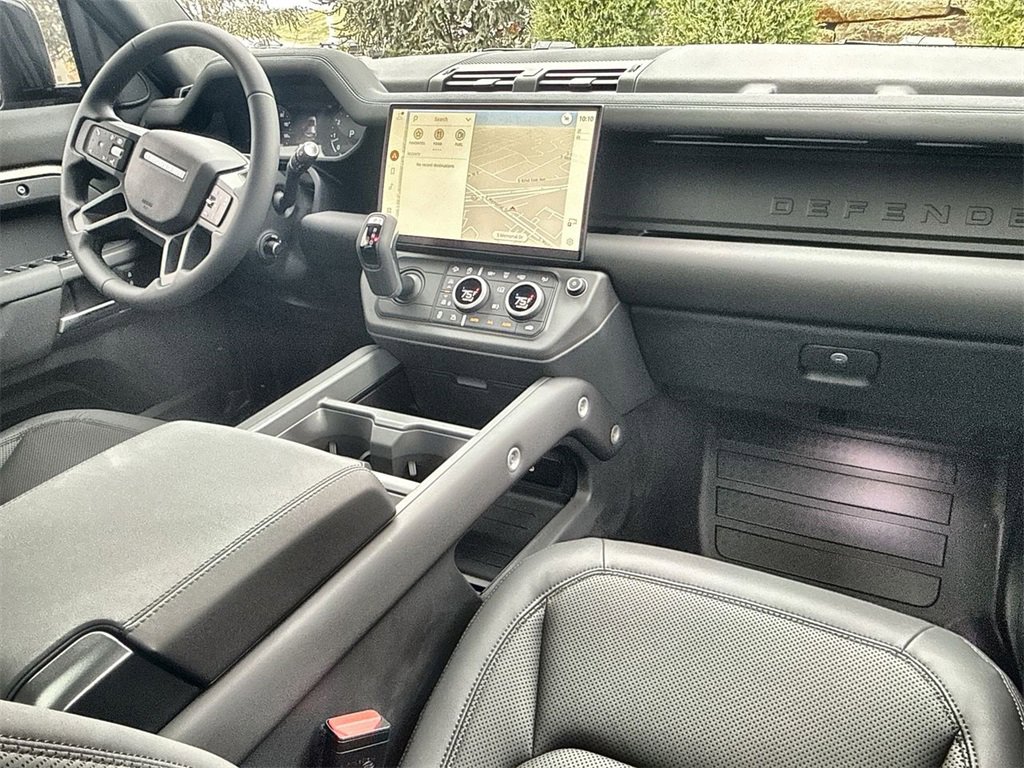 Used 2026 Land Rover Defender 110 S image 14