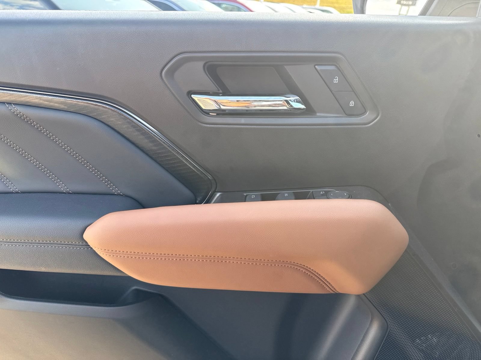 Used 2024 GMC Canyon AT4 AWD/4WD image 17