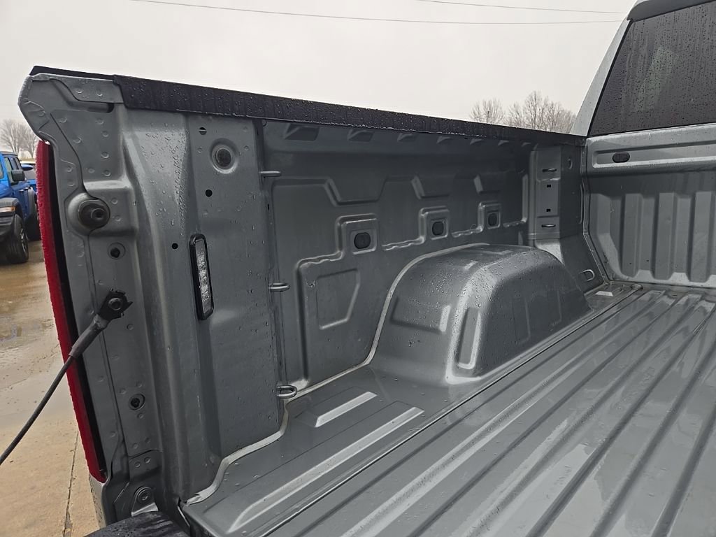 Used 2025 Chevrolet Silverado 1500 LT image 30