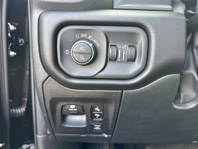 New 2027 RAM 1500 4x4 Crew Cab image 18