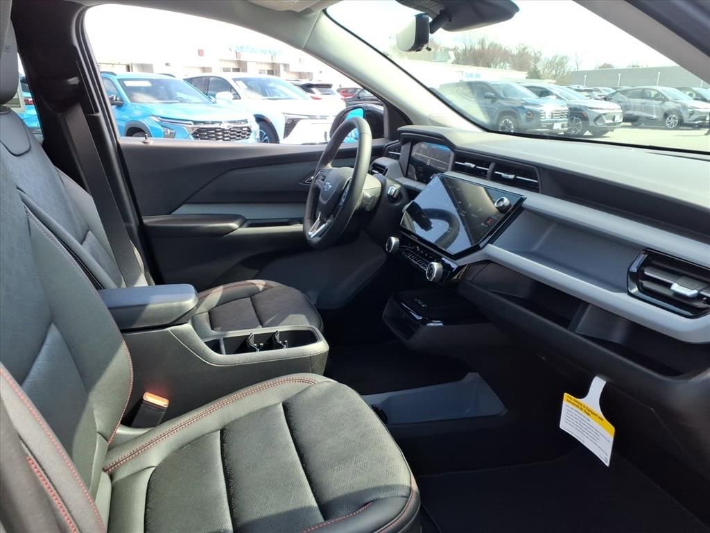 New 2027 Chevrolet Bolt RS w/ Technology Package FWD image 18