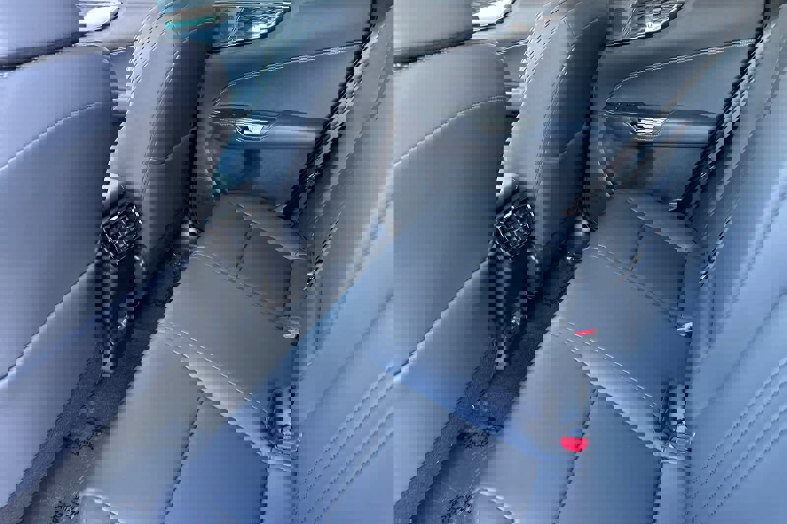 Certified 2025 Lexus NX 350h AWD w/ Accessory Package (2T) image 4