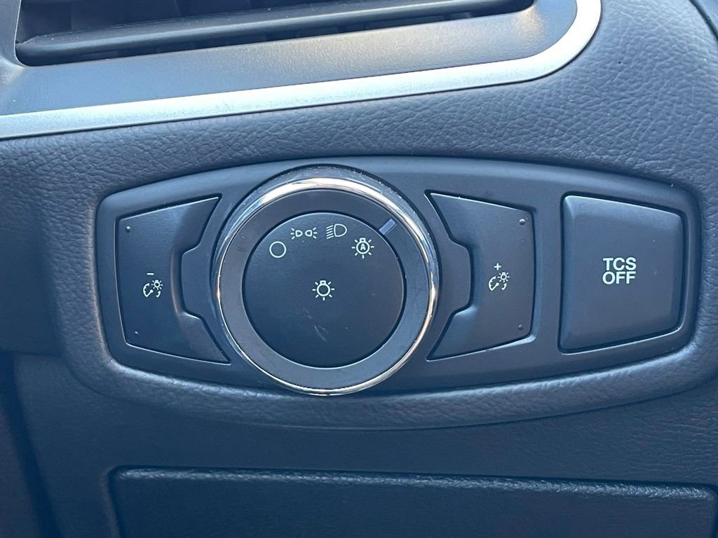 Used 2024 Ford Edge SEL image 14