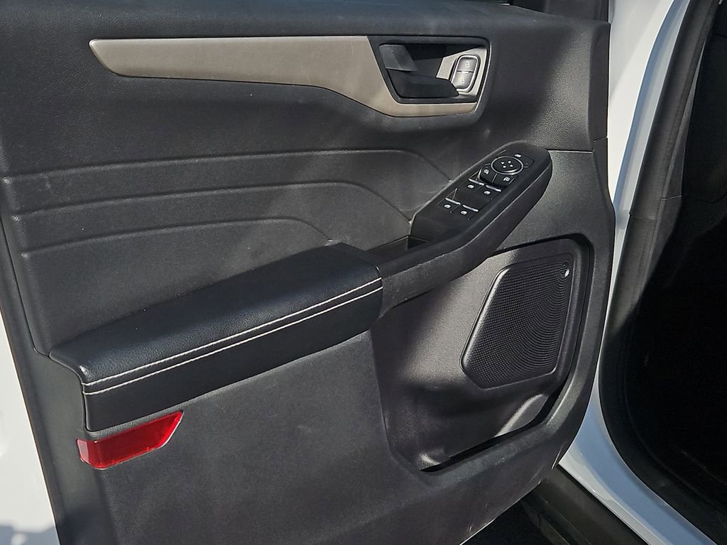 Used 2022 Ford Escape SE w/ Convenience Package image 18