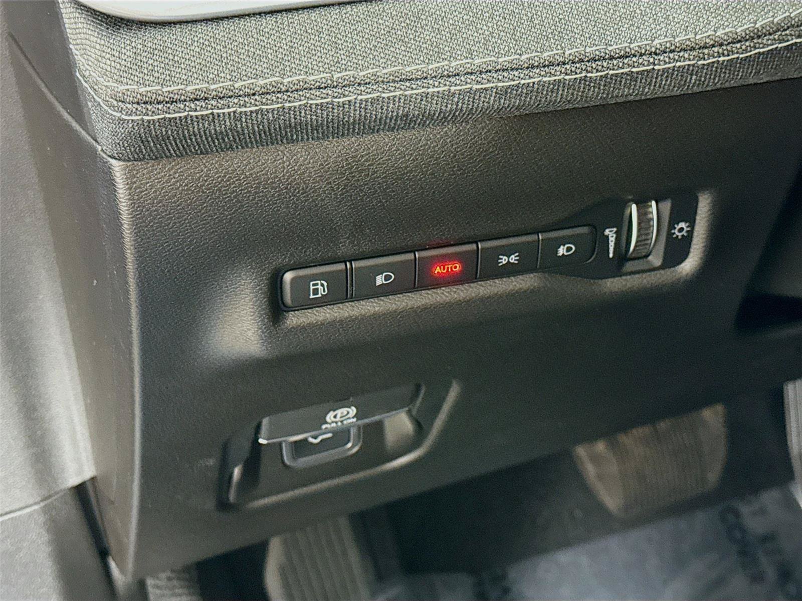 New 2026 Jeep Cherokee Laredo AWD/4WD image 4
