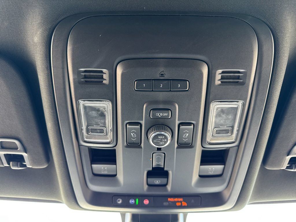 Used 2022 GMC Yukon Denali RWD image 22