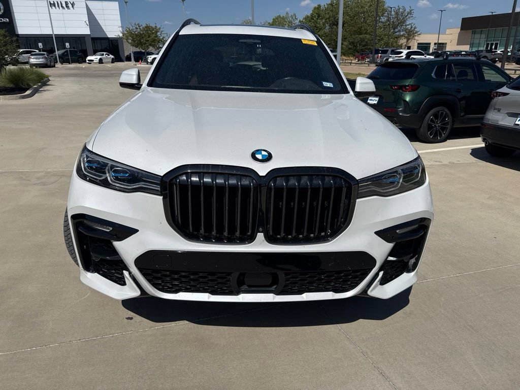Used 2022 BMW X7 M50i w/ Dynamic Handling Package AWD/4WD image 2