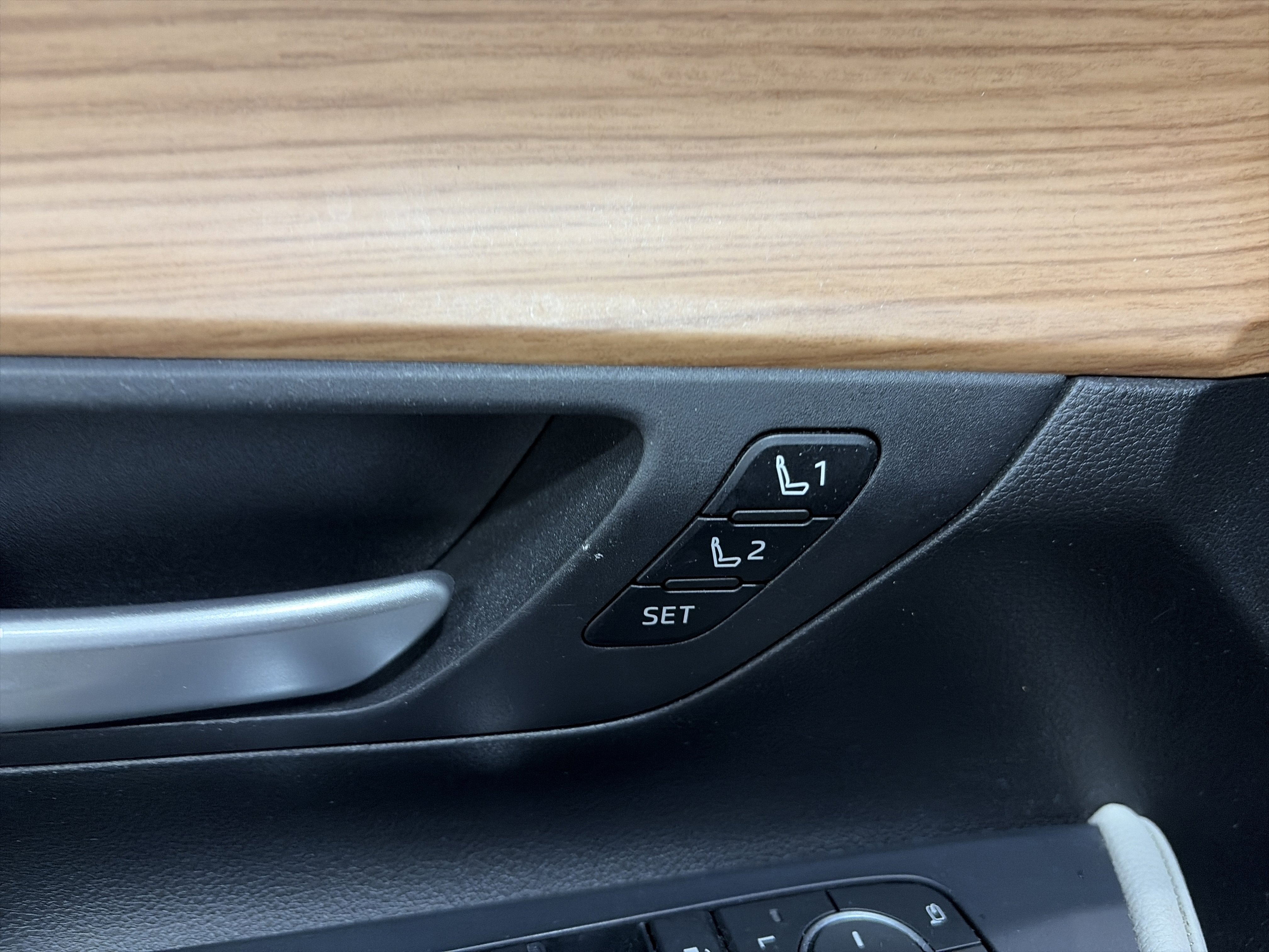 Used 2024 Toyota Grand Highlander Limited image 27