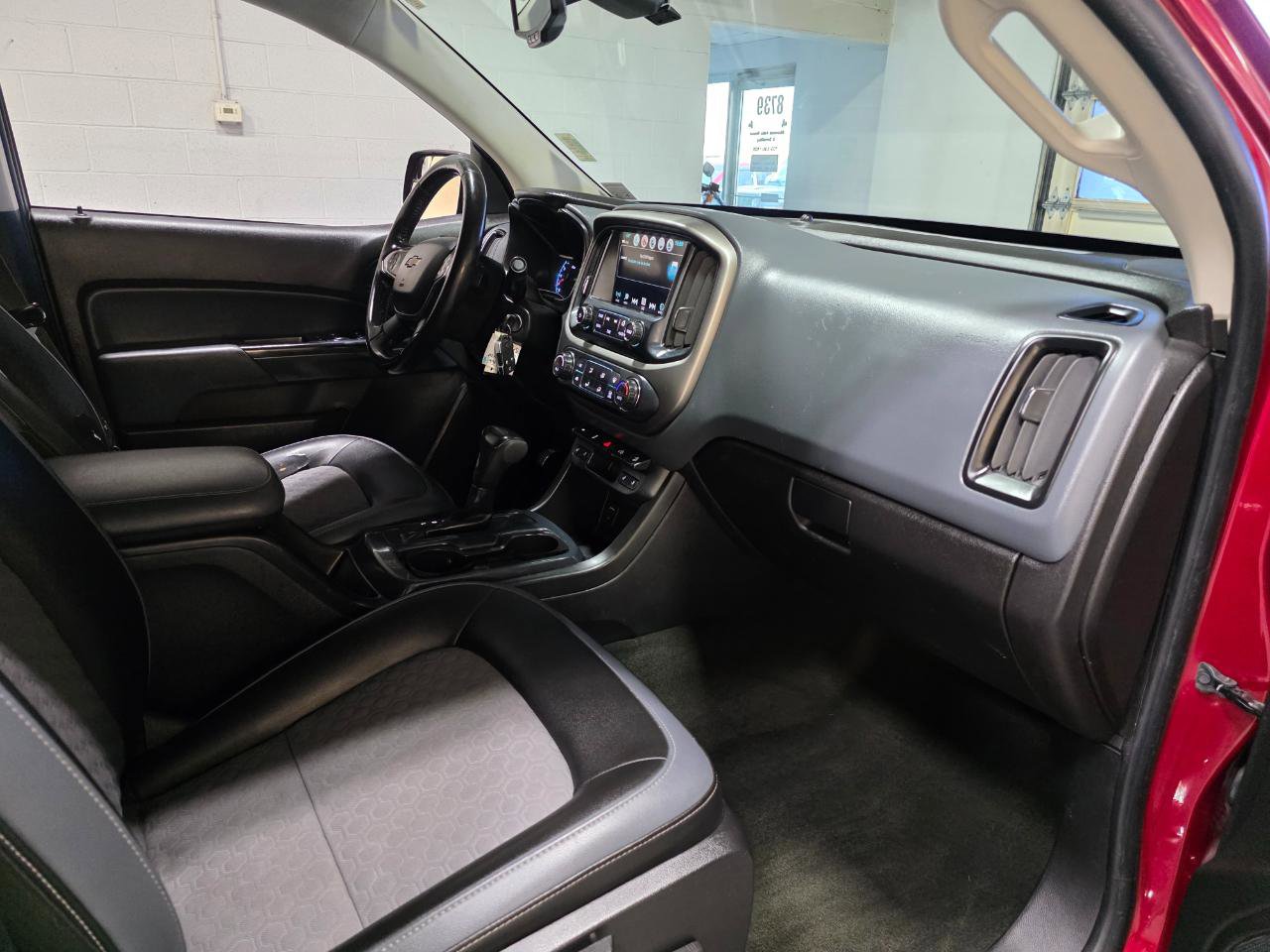Used 2018 Chevrolet Colorado Z71 AWD/4WD image 25