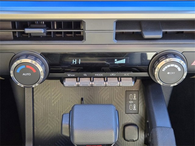 Used 2024 Toyota Tacoma TRD Off-Road image 27