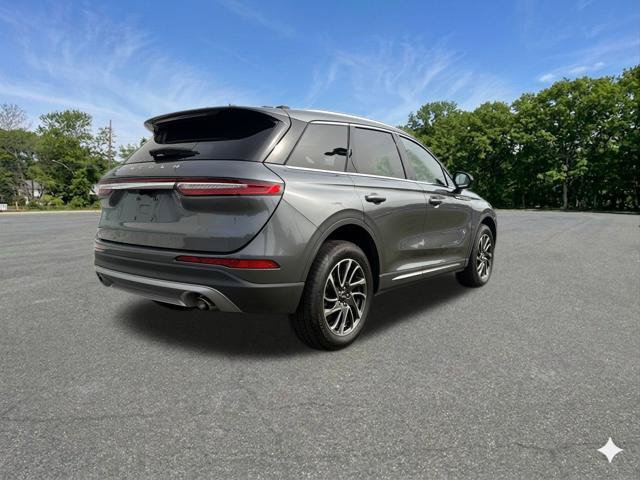 Used 2021 Lincoln Corsair AWD w/ Equipment Group 101A image 9