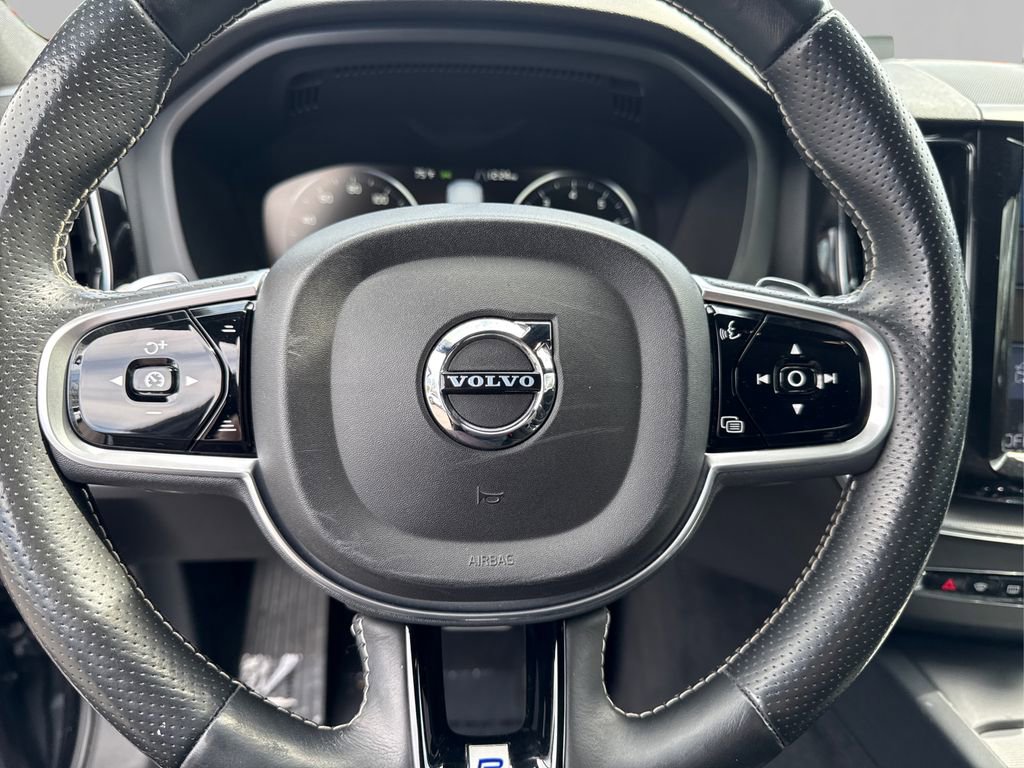 Used 2018 Volvo XC60 T5 R-Design w/ Convenience Package image 27