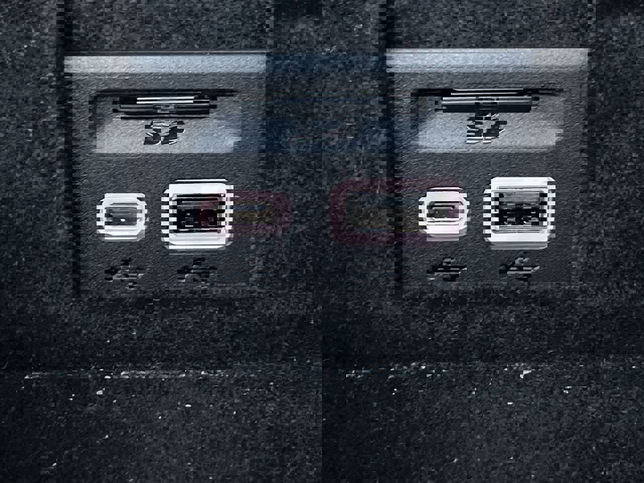 Certified 2023 Cadillac XT5 Premium Luxury w/ LPO, Floor Liner Package image 27