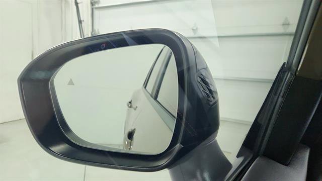 Used 2025 Nissan Rogue SV image 39