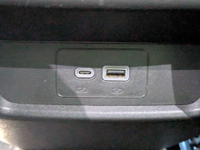 Certified 2025 Cadillac XT4 Premium Luxury FWD image 15