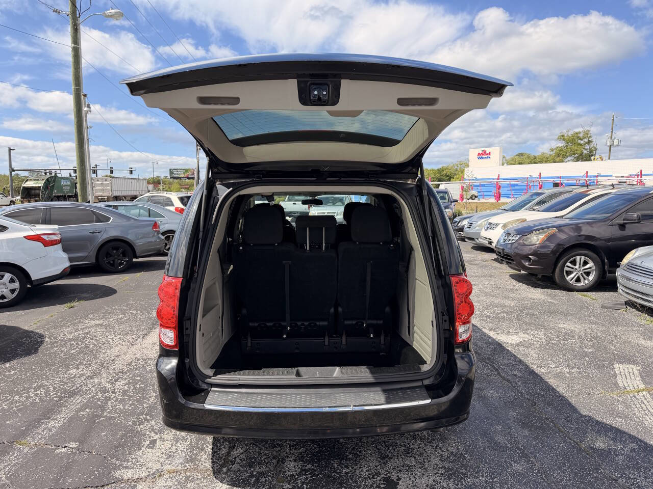 Used 2012 Dodge Grand Caravan SE FWD image 13