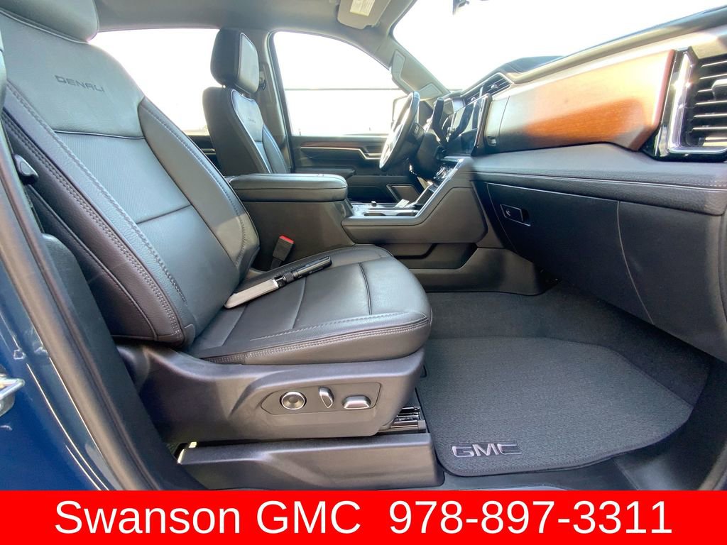 Used 2025 GMC Sierra 2500 Denali w/ Denali Reserve Package AWD/4WD image 29