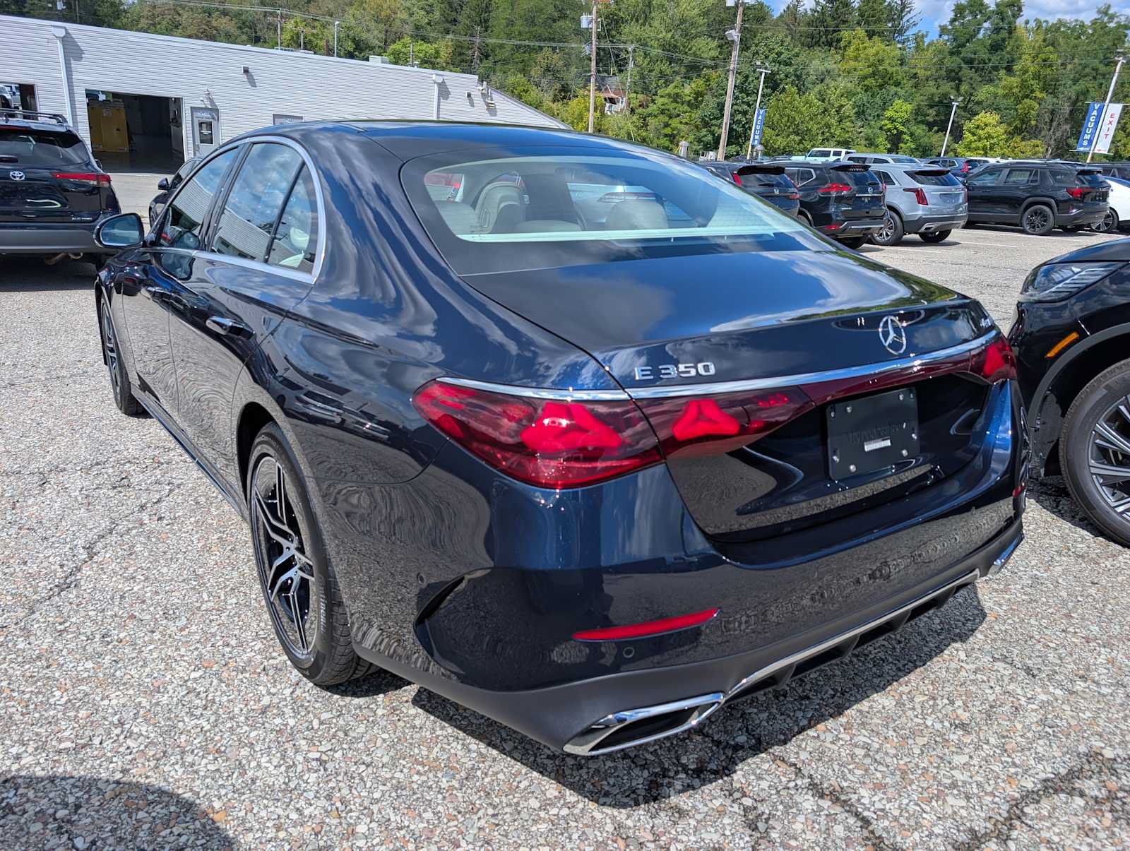 New 2027 Mercedes-Benz E 350 4MATIC Sedan image 9