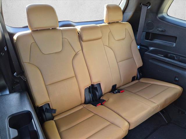 Used 2022 Kia Telluride SX w/ Towing Package FWD image 19
