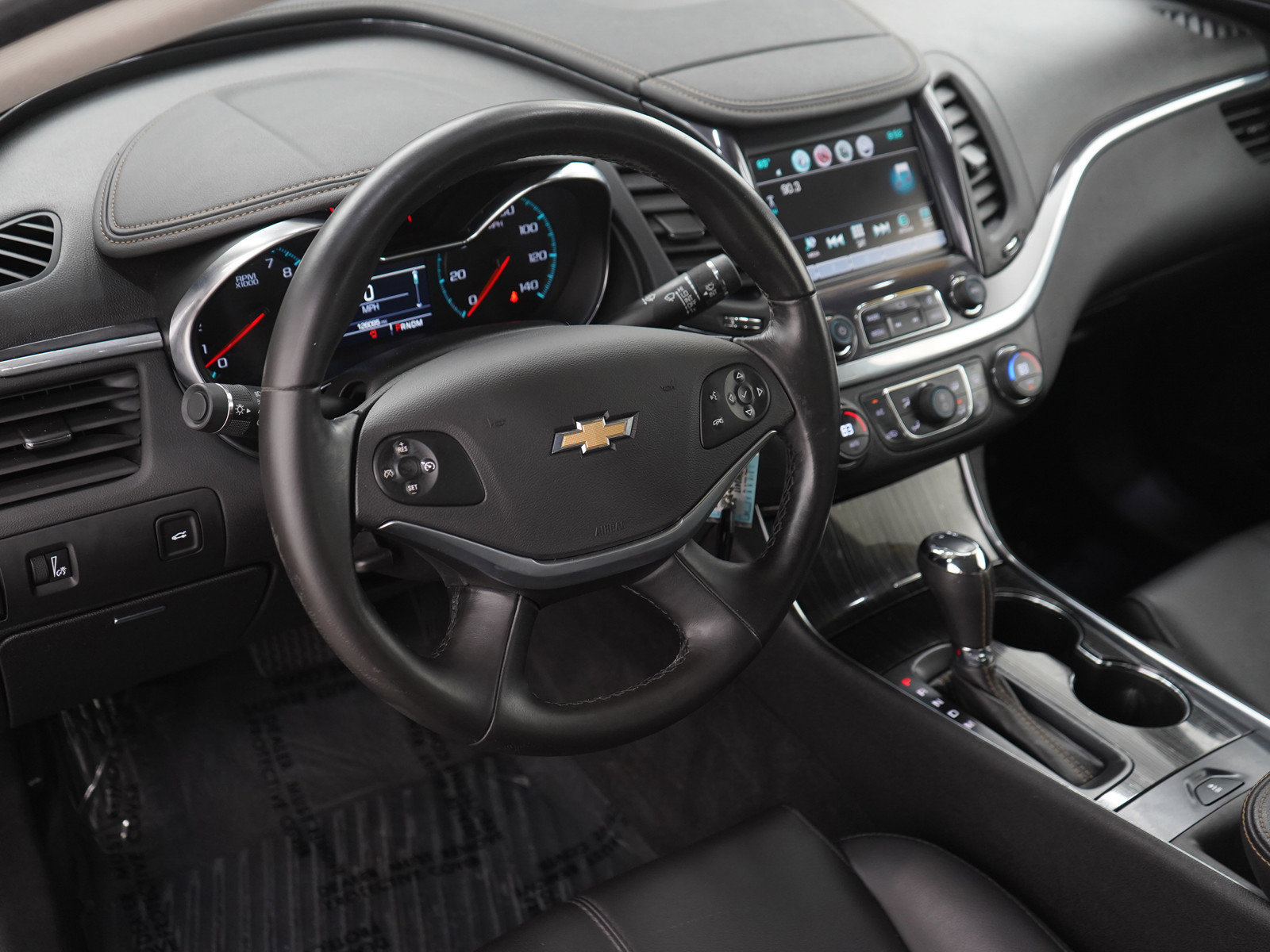 Used 2017 Chevrolet Impala LT FWD image 19