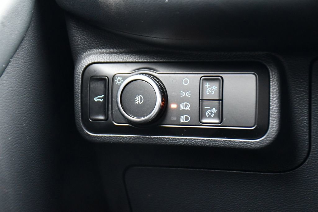 Used 2025 Ford Explorer ST-Line image 38