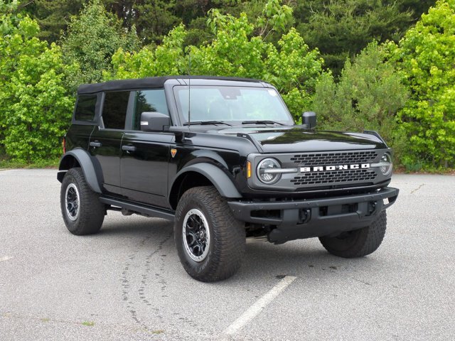 Certified 2022 Ford Bronco Badlands AWD/4WD image 2