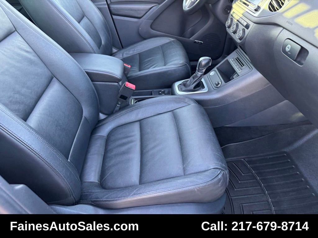Used 2017 Volkswagen Tiguan SEL image 90