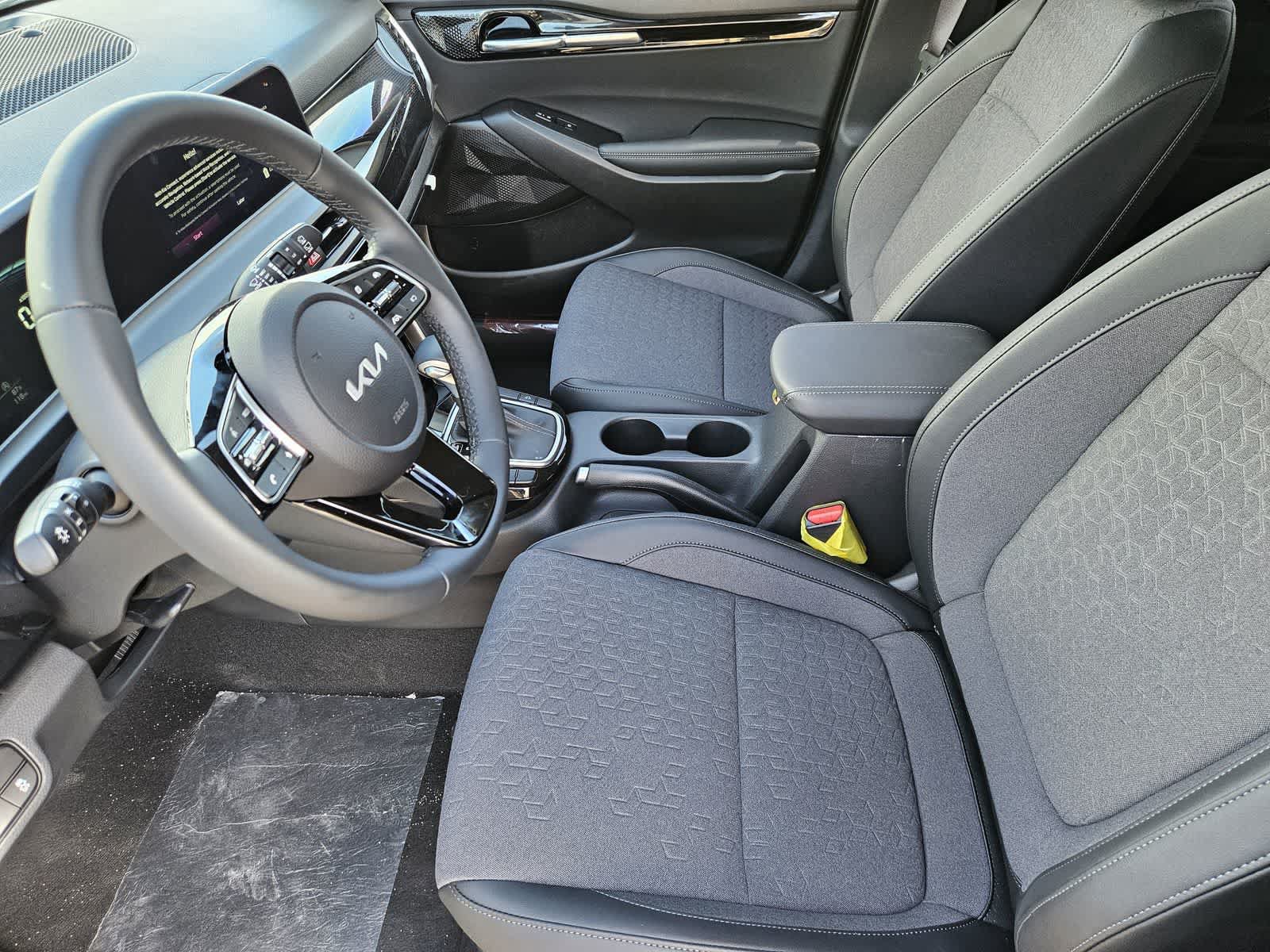 New 2026 Kia Seltos S FWD image 11
