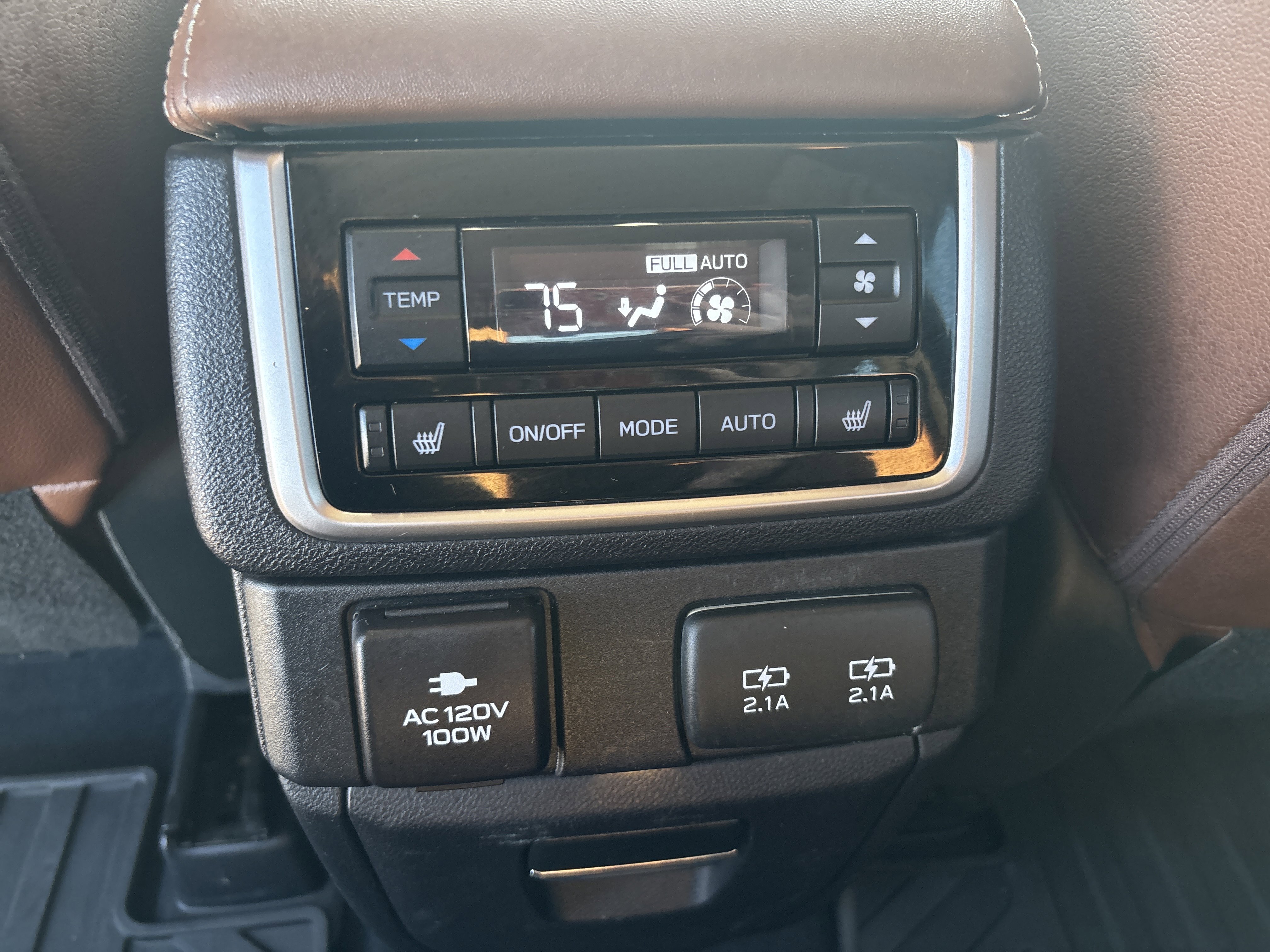 Used 2022 Subaru Ascent Touring w/ Popular Package #2A image 12