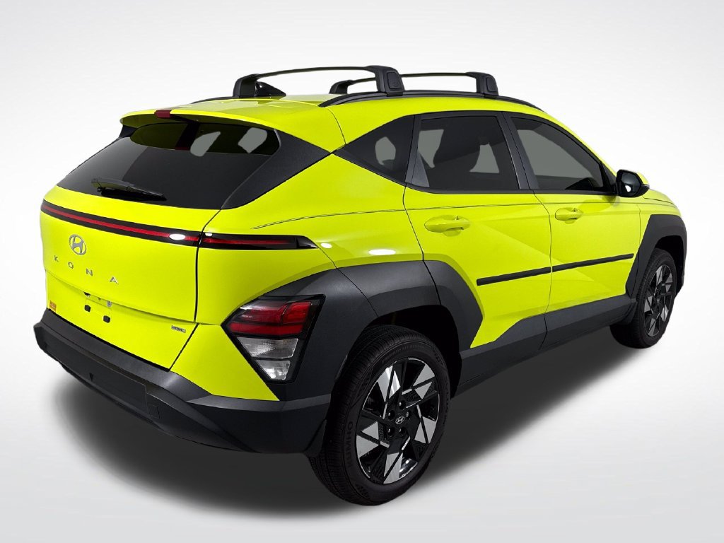 Used 2025 Hyundai Kona SEL AWD/4WD image 3