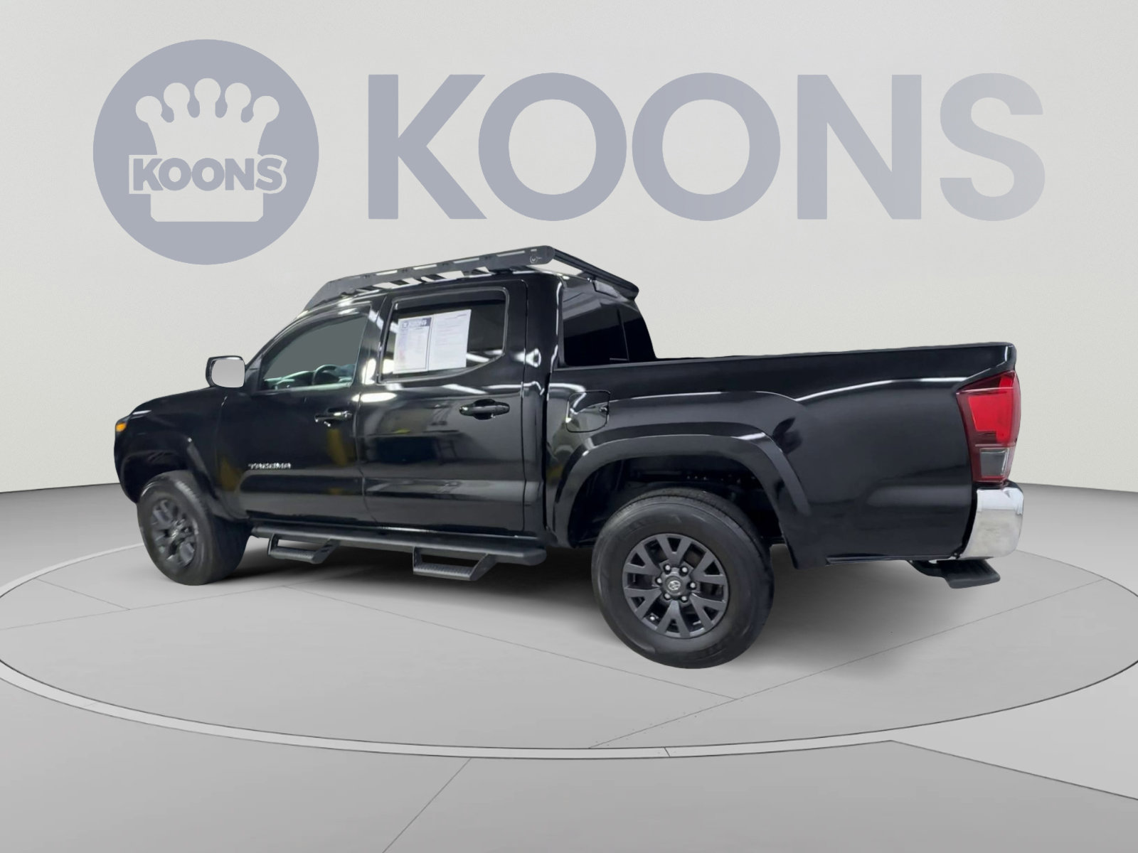 Used 2023 Toyota Tacoma SR5 AWD/4WD image 8
