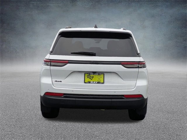 New 2025 Jeep Grand Cherokee Altitude image 5