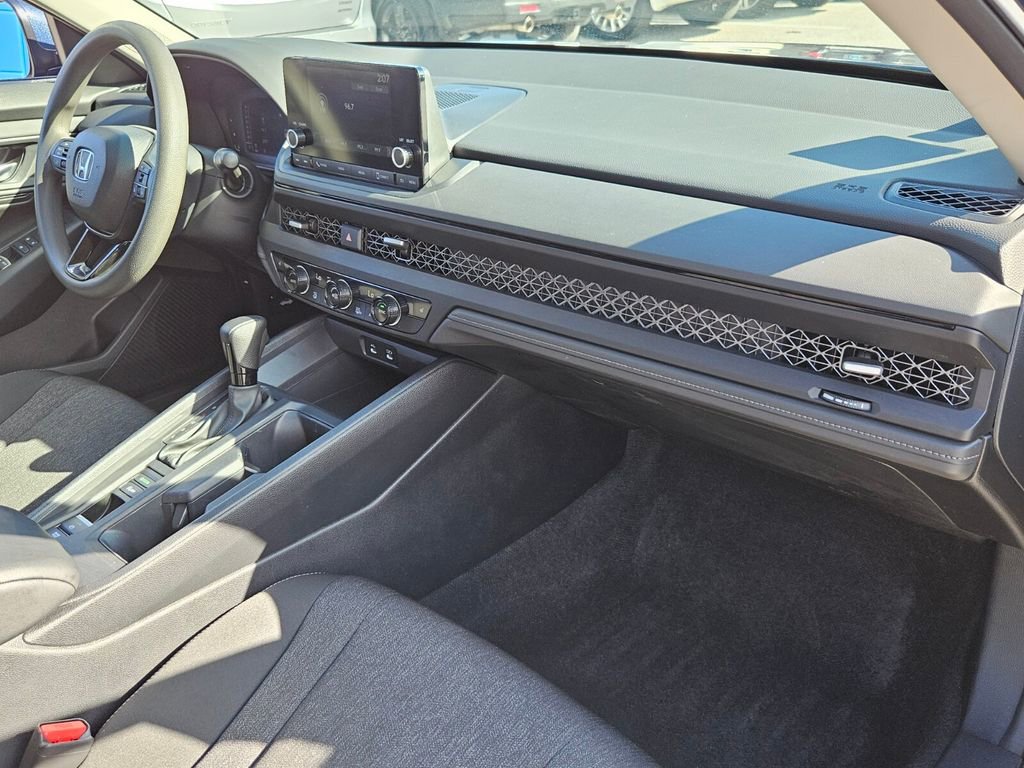 Certified 2023 Honda Accord EX image 15