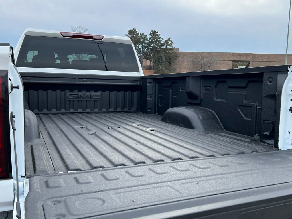 New 2026 GMC Sierra 3500 SLE w/ SLE Value Package image 6