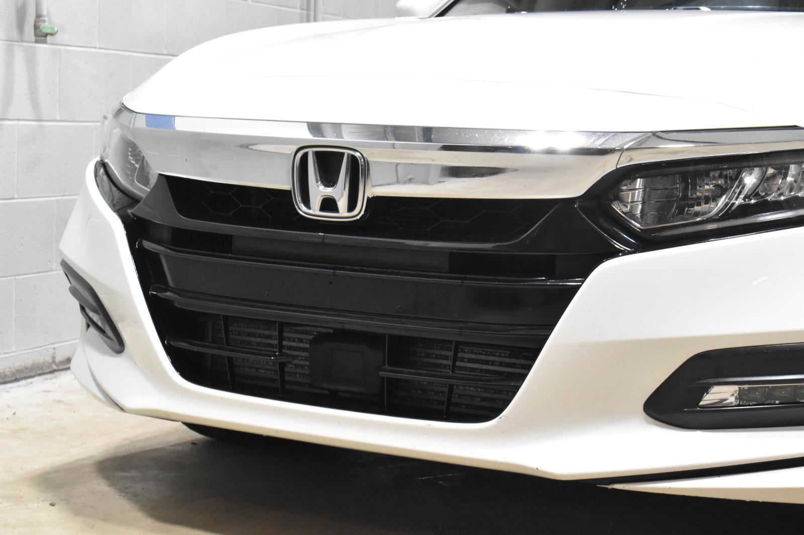 Used 2018 Honda Accord EX-L image 30
