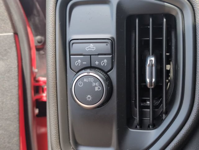 Certified 2022 Chevrolet Silverado 1500 Custom RWD image 17