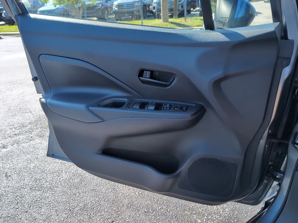 Used 2025 Nissan Versa S w/ Trunk Package FWD image 21