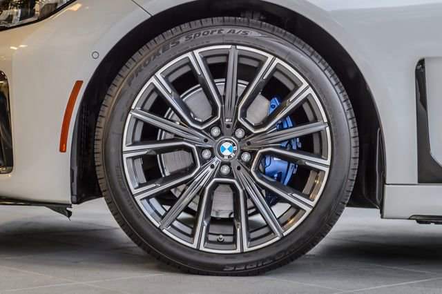 Used 2020 BMW 740i w/ M Sport Package image 13