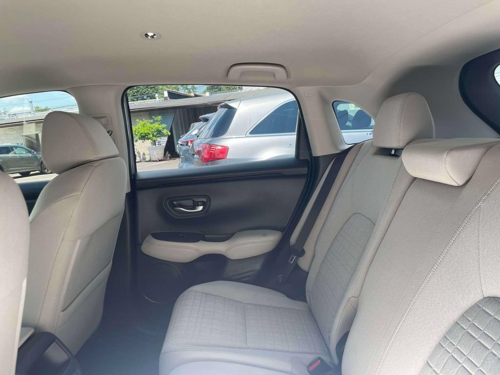 Used 2024 Honda HR-V LX image 11