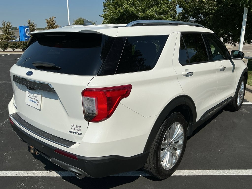 Used 2021 Ford Explorer Limited w/ Equipment Group 301A AWD/4WD image 14