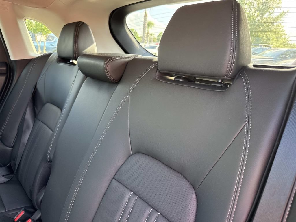 Used 2025 Honda HR-V EX-L image 14