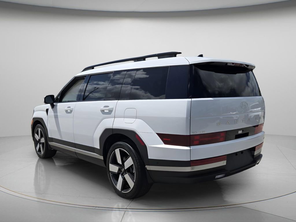 Used 2024 Hyundai Santa Fe Limited FWD image 7