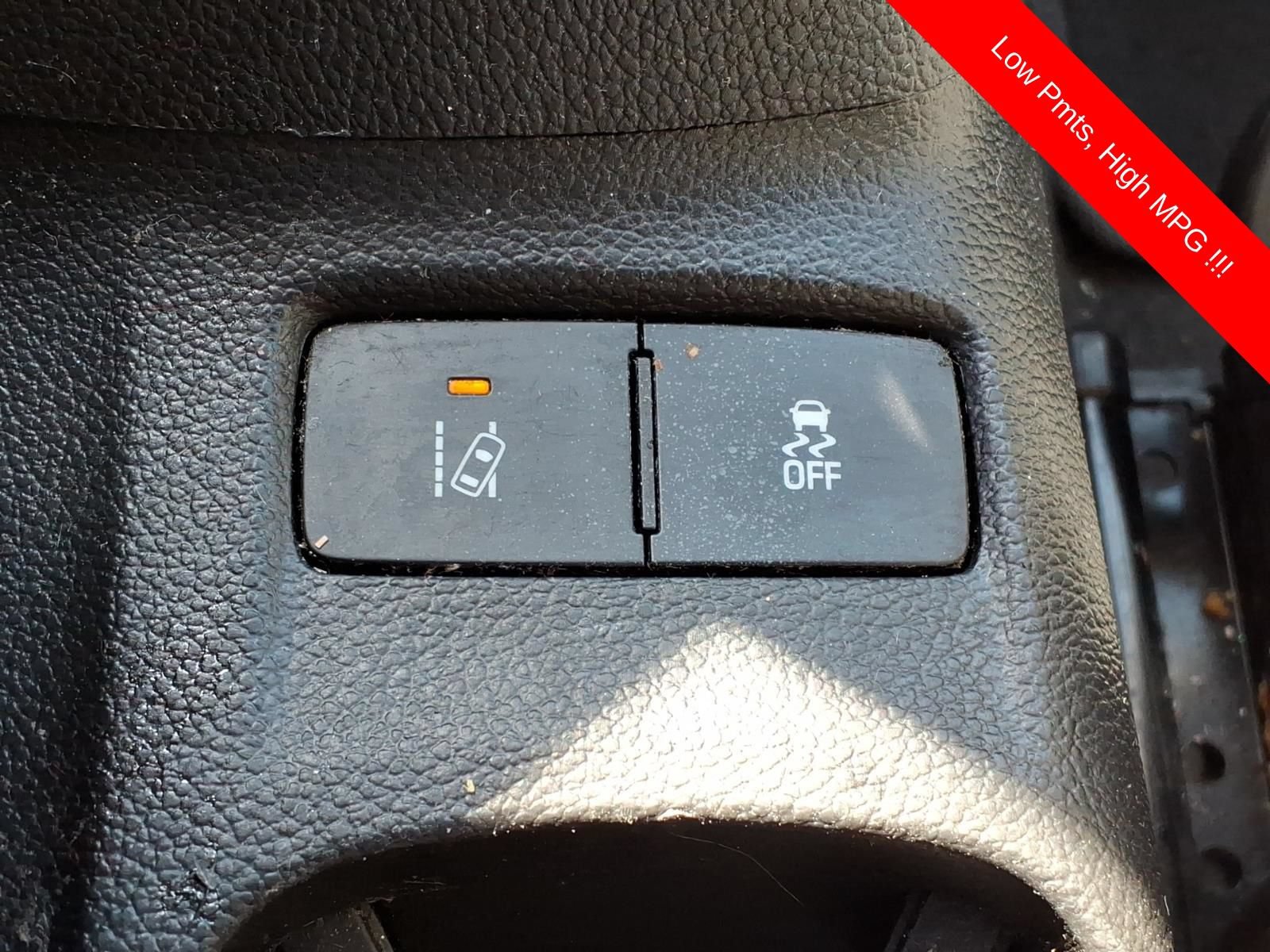 Used 2020 Chevrolet Sonic LT FWD image 18